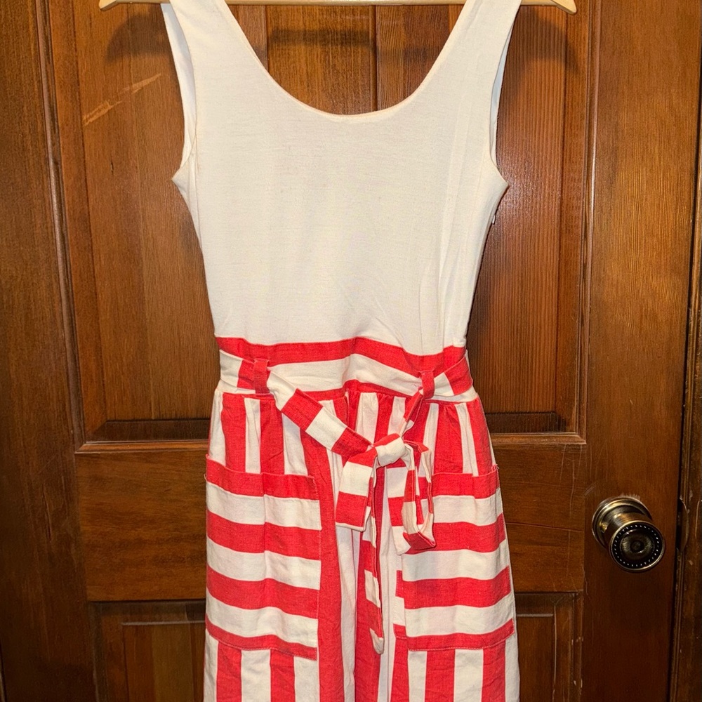 Red and White Sleeveless Tie Front Midi Dress